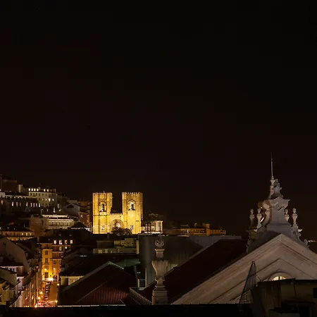 Bed & Breakfast Feels Like Chiado Prime 3*