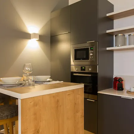 Feels Like Chiado Prime Bed & Breakfast 3*