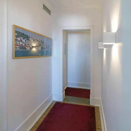 Feels Like Chiado Prime Bed & Breakfast Lisbon