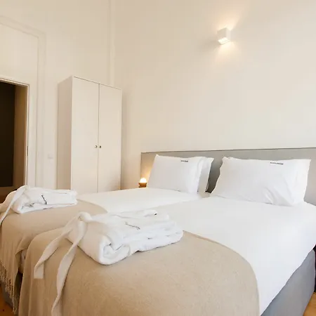 Bed & Breakfast Feels Like Chiado Prime 3*